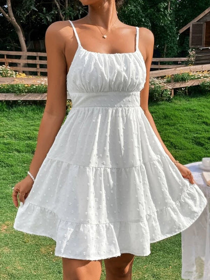 Vestido Curto Acinturado Rodado de Renda Poá e Alcinhas Verão Reveillon Branco