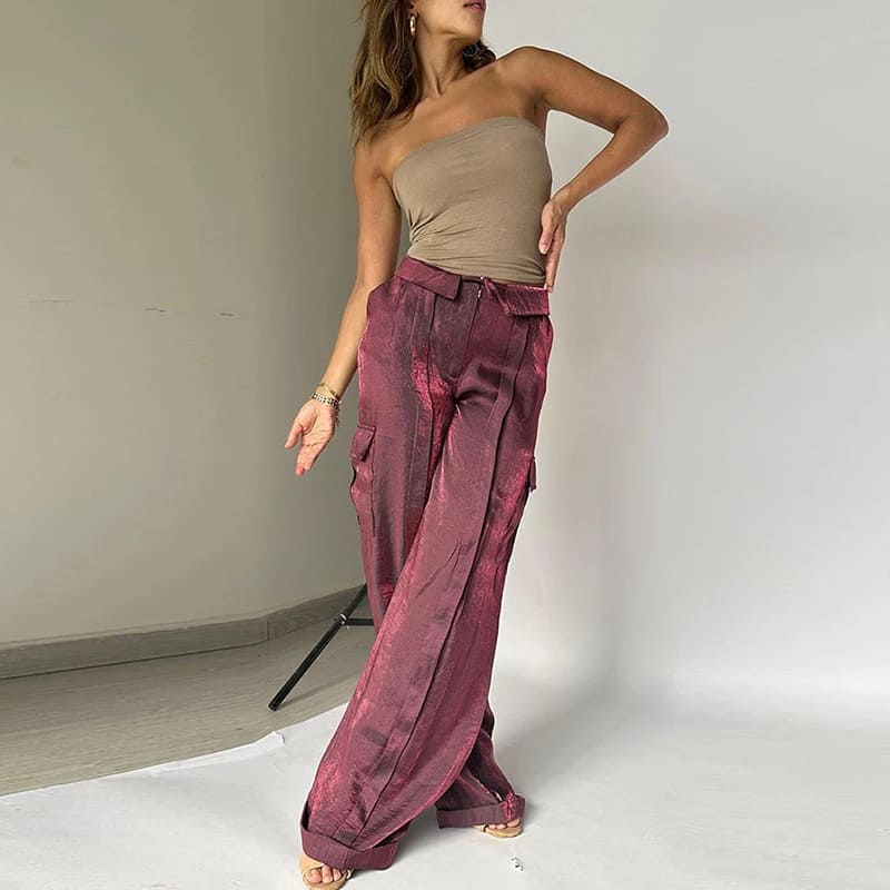 Calça Cargo Metalizada Larga Cintura Alta festival rave bolsos vinho marsala